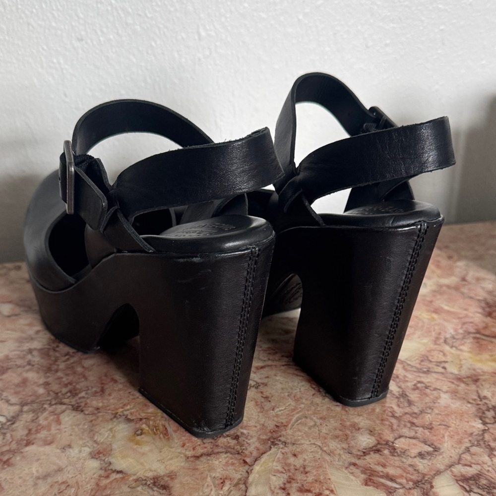 Kork-Ease Black Leather Platform Mary Jane Heels - Picture 4 of 9